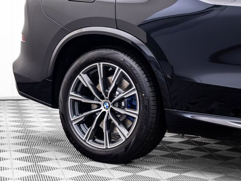 New 2026 BMW X5 xDrive50e w/ M Sport Package image 33