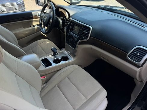 Used 2015 Jeep Grand Cherokee Laredo w/ Quick Order Package 23E RWD image 22