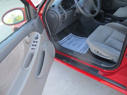 Used 2002 Oldsmobile Alero GL FWD image 23