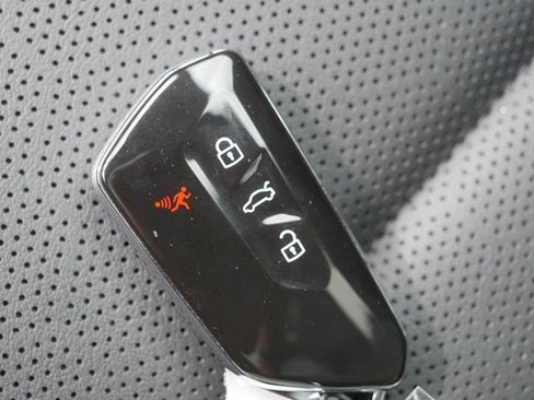 Certified 2023 Volkswagen ID.4 Pro S AWD/4WD image 37
