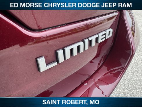 Used 2024 Jeep Grand Cherokee Limited AWD/4WD image 11