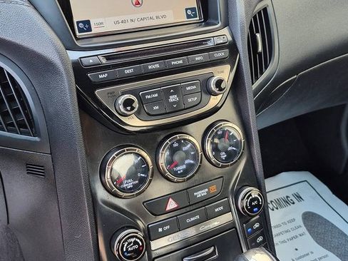 Used 2013 Hyundai Genesis 3.8 RWD image 35