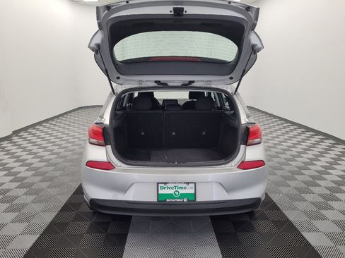Used 2018 Hyundai Elantra GT FWD image 29
