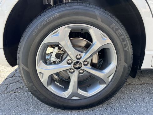 Used 2023 Ford Escape ST-Line image 9