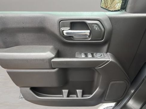 Used 2022 Chevrolet Silverado 1500 Custom AWD/4WD image 17