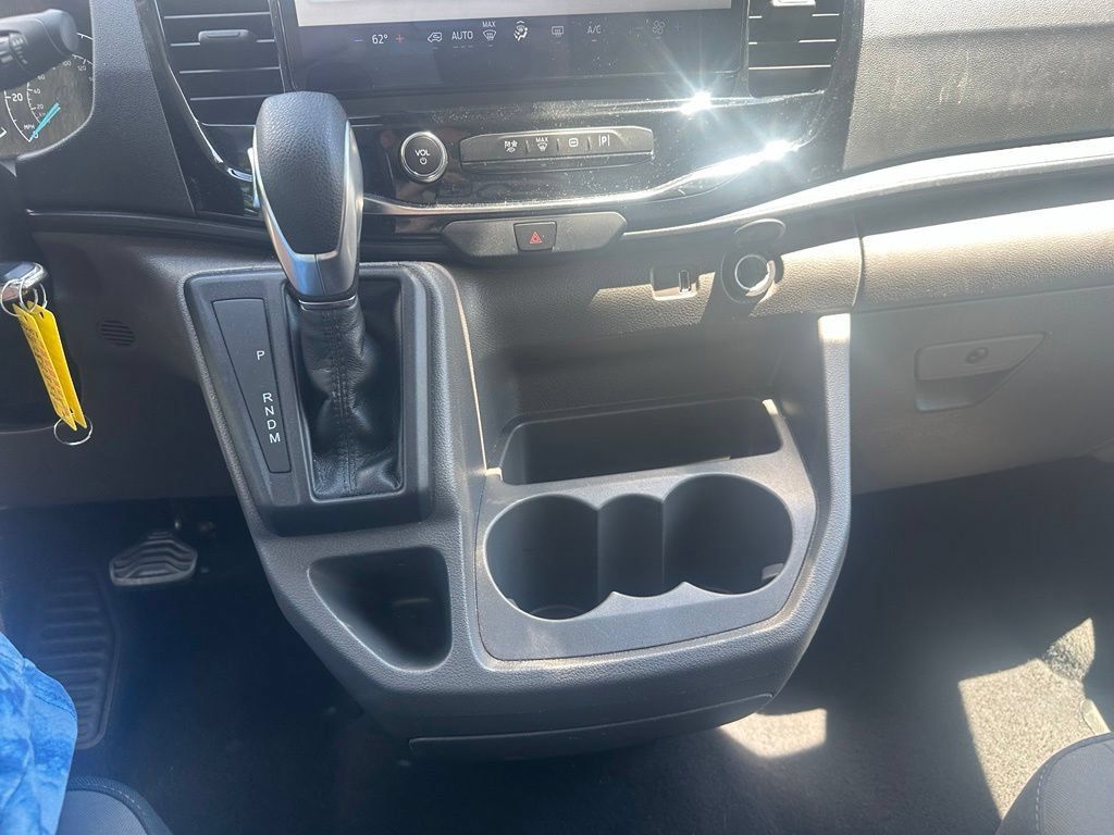 Used 2024 Ford Transit 350 XLT RWD image 16