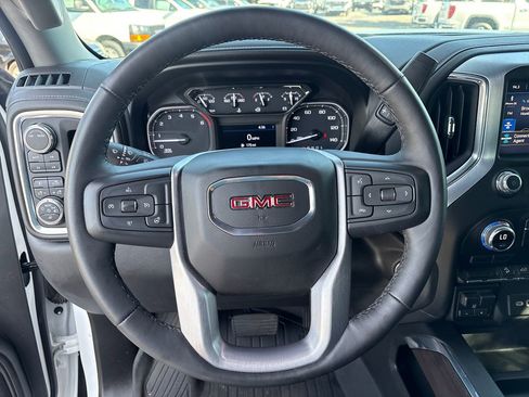 Used 2022 GMC Sierra 1500 SLT w/ SLT Premium Package AWD/4WD image 19