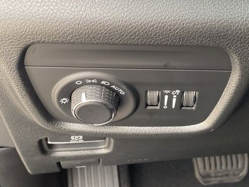 New 2025 Jeep Grand Cherokee Laredo X w/ Luxury Tech Group I image 26