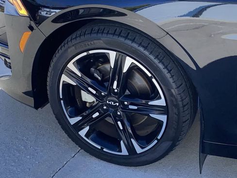 Used 2023 Kia K5 GT-Line image 11