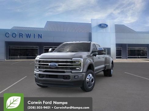 New 2026 Ford F450 Platinum w/ Platinum Plus Package image 3