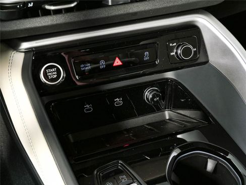 New 2026 Audi Q5 Premium AWD/4WD image 16