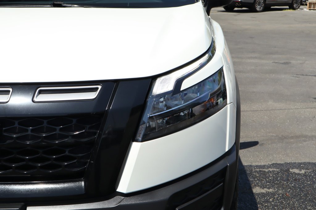 Used 2024 Nissan Pathfinder Rock Creek AWD/4WD image 9
