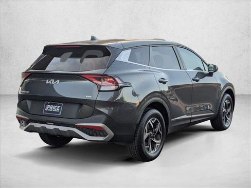 Used 2023 Kia Sportage LX image 5