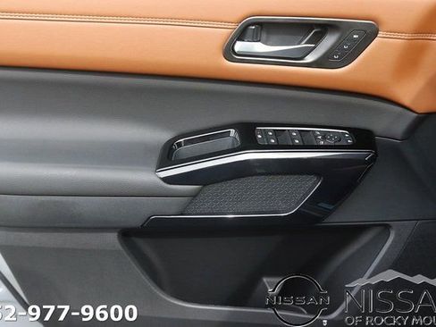 New 2026 Nissan Pathfinder Platinum w/ Cargo Package FWD image 9