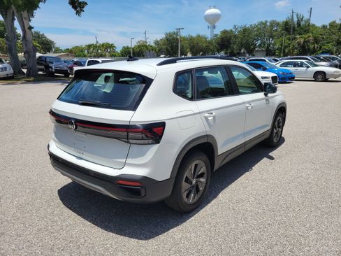 New 2026 Volkswagen Taos S FWD image 4
