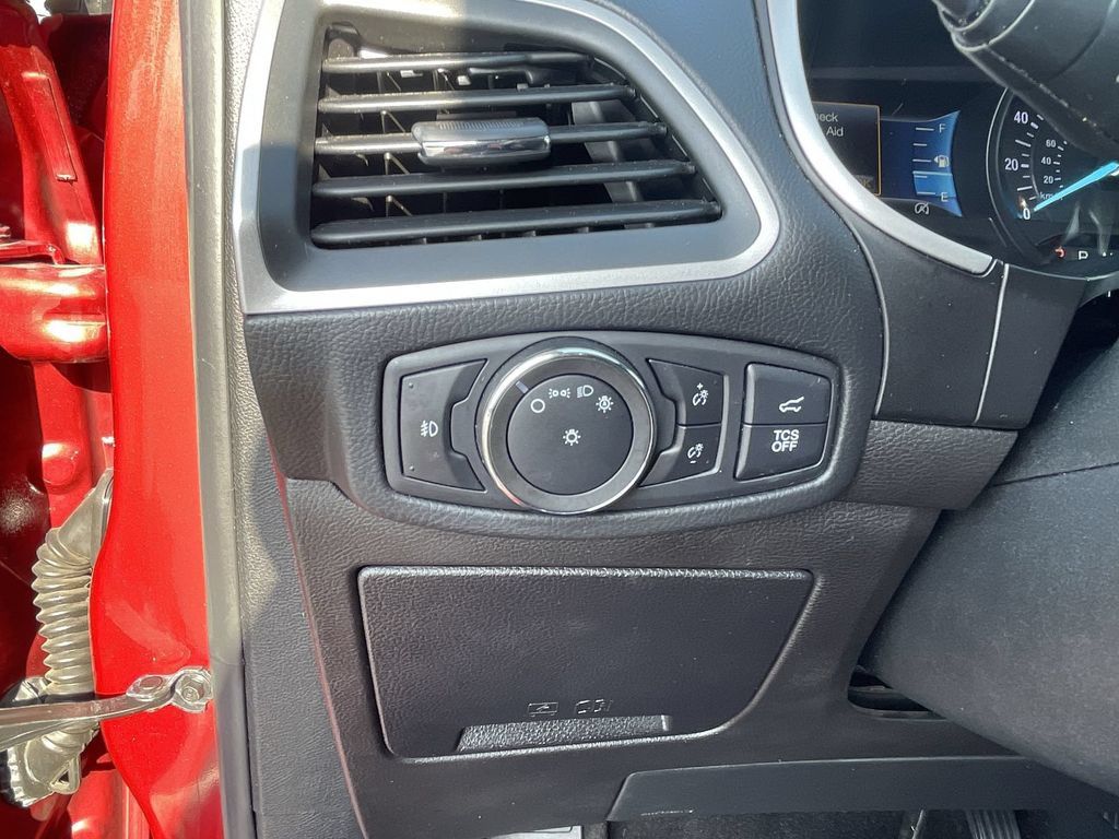 Used 2020 Ford Edge SEL w/ Convenience Package AWD/4WD image 19