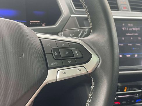 Used 2022 Volkswagen Tiguan SE R-Line image 22