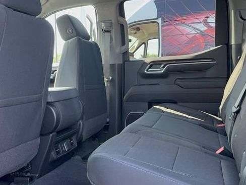 Used 2026 Chevrolet Silverado 1500 LT AWD/4WD image 34