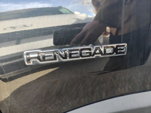 Used 2017 Jeep Renegade Sport w/ Power & Air Group image 29