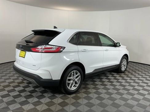 Used 2024 Ford Edge SEL image 5