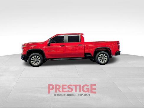 Used 2025 Chevrolet Silverado 2500 Custom w/ Custom Value Package AWD/4WD image 15