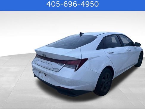 Used 2021 Hyundai Elantra Blue FWD image 3