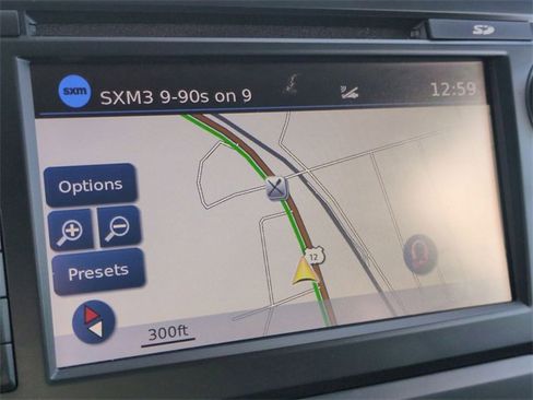 Used 2017 Nissan Titan SL image 15