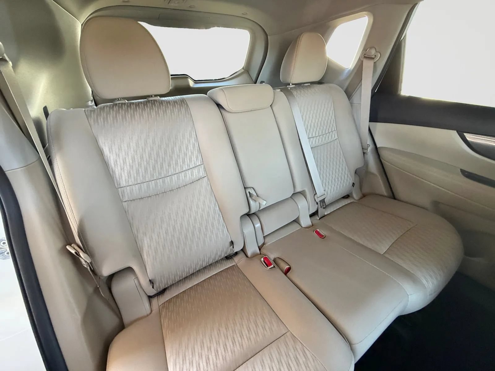 Used 2019 Nissan Rogue SV AWD/4WD image 18