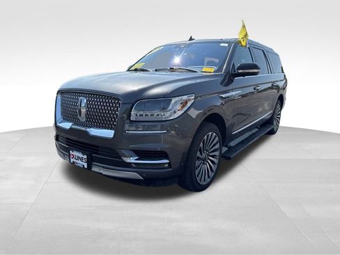 Used 2018 Lincoln Navigator L Reserve w/ Technology Package image 9