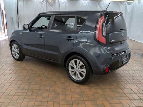 Used 2016 Kia Soul + FWD image 5