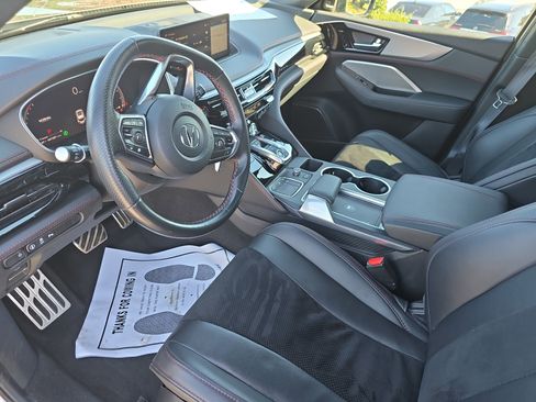 Used 2023 Acura MDX A-Spec image 15