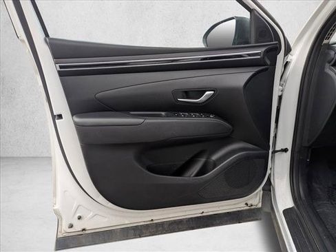 Used 2023 Hyundai Tucson SEL image 12