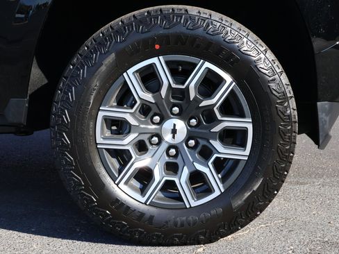 New 2026 Chevrolet Colorado Z71 w/ Technology Package AWD/4WD image 23