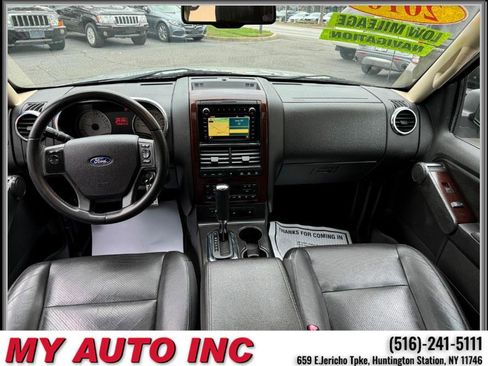 Used 2010 Ford Explorer Limited image 11