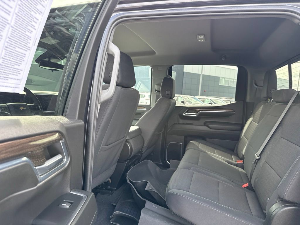 Certified 2024 Chevrolet Silverado 1500 LT AWD/4WD image 27