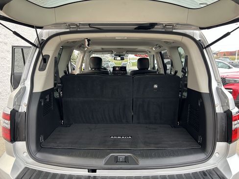 Used 2021 Nissan Armada SL w/ Captain's Chairs Package image 19