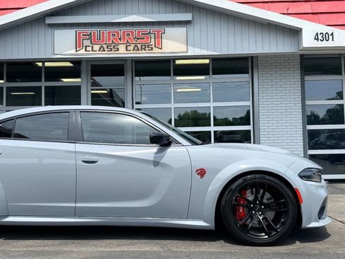 Used 2020 Dodge Charger SRT Hellcat RWD image 11