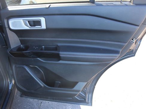 Used 2022 Ford Explorer ST w/ Equipment Group 401A image 13