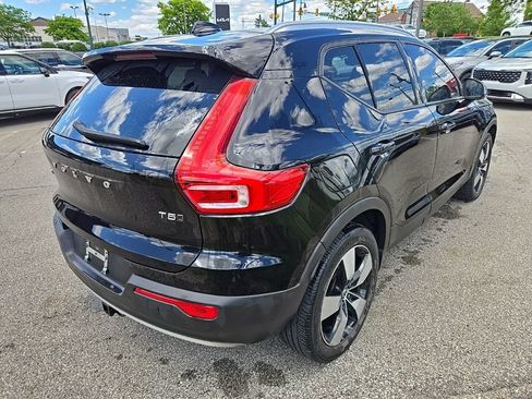 Used 2020 Volvo XC40 T5 Momentum AWD/4WD image 3