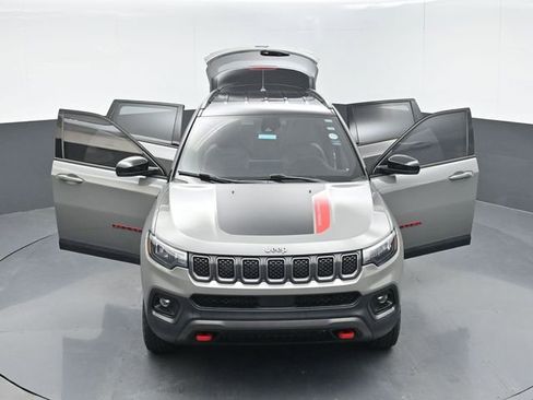 Used 2023 Jeep Compass Trailhawk AWD/4WD image 53