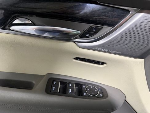 Used 2021 Cadillac XT6 Premium Luxury FWD image 9