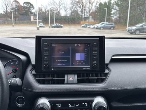 Used 2021 Toyota RAV4 XLE image 17