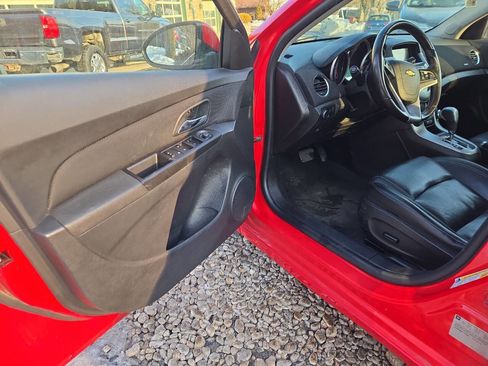 Used 2015 Chevrolet Cruze LT image 13