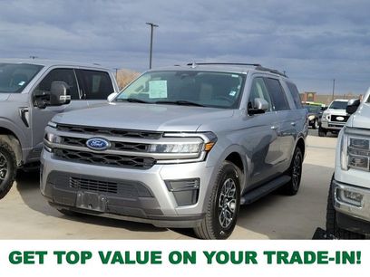 Used 2024 Ford Expedition XLT