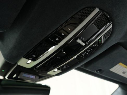 Used 2019 Porsche Cayenne Turbo AWD/4WD image 54