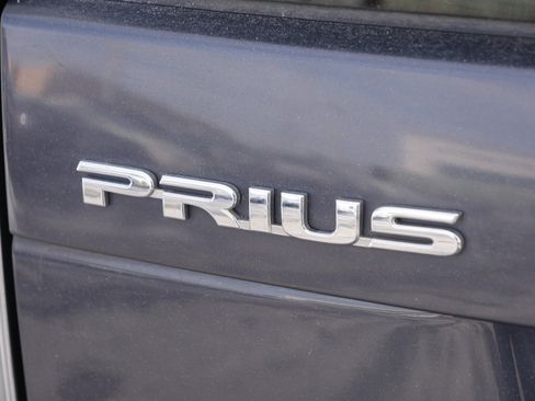 Used 2010 Toyota Prius Three image 7