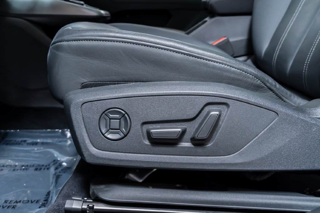 Used 2023 Audi Q4 e-tron Premium Plus AWD/4WD image 24