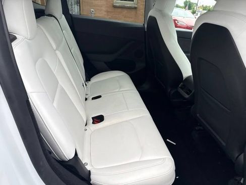 Used 2024 Tesla Model Y Long Range RWD image 19