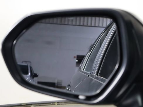 Used 2025 Toyota Corolla LE FWD image 35