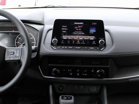 Certified 2025 Nissan Rogue S image 25